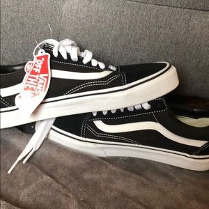 Black vans